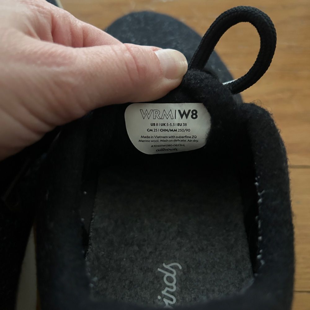 Allbirds Wool Runner Mizzle Shoes Women Size 8 Dark Gray Red Lace Up Tie - Picture 7 of 11